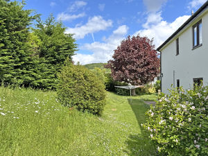 Photo 7- click for photo gallery
